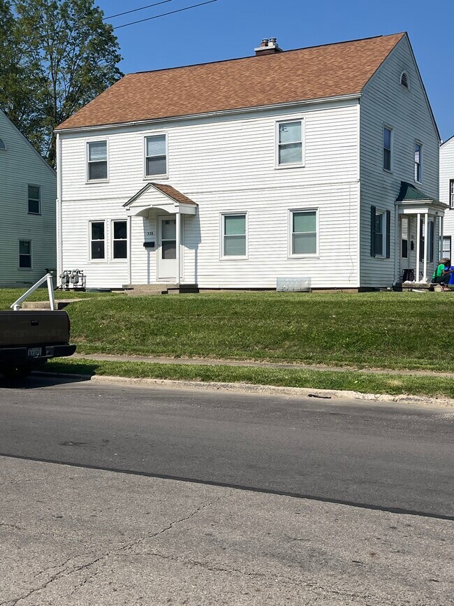 property at 329 N Roosevelt Ave
