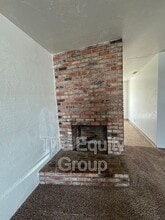 850 E Merritt Ave in Tulare, CA - Building Photo - Building Photo