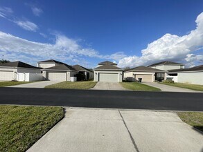 1625 Acadia Harbor Pl in Brandon, FL - Building Photo - Building Photo