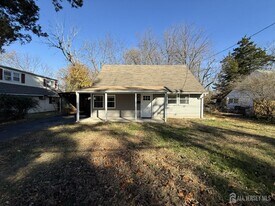 1060 Terrace Blvd in Ewing Township, NJ - Building Photo