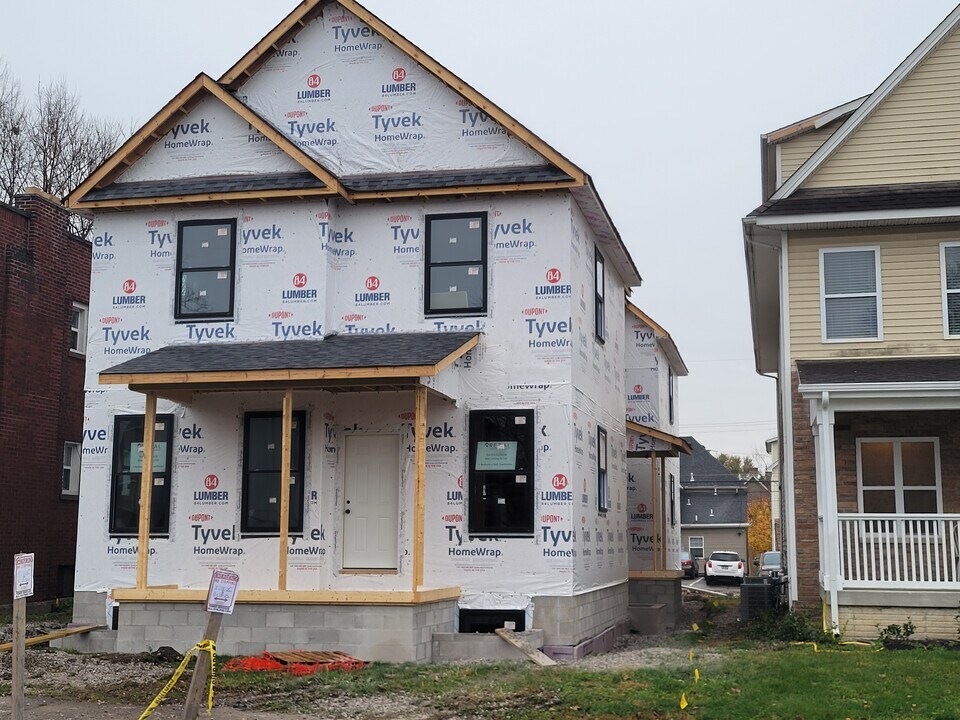 81 W 8th Ave, Unit 81A W 8th Ave in Columbus, OH - Foto de edificio