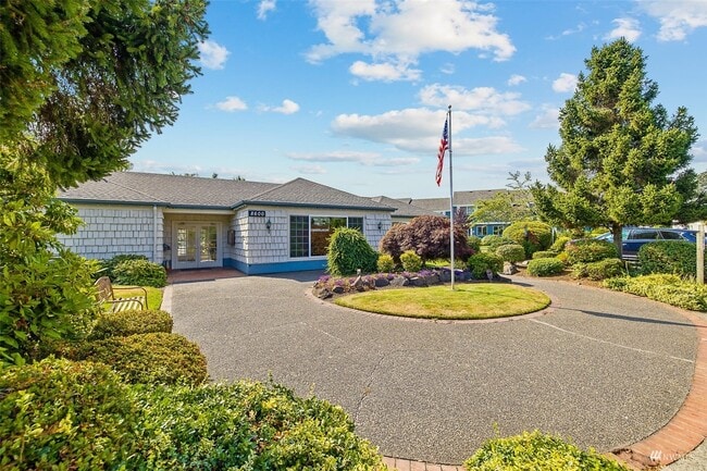 8620 Onyx Drive Unit E in Lakewood, WA - Building Photo - Building Photo