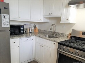 444 Bedford St in Stamford, CT - Building Photo - Building Photo