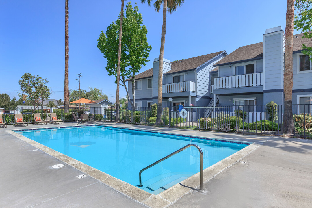 Camden Park in El Cajon, CA - Foto de edificio