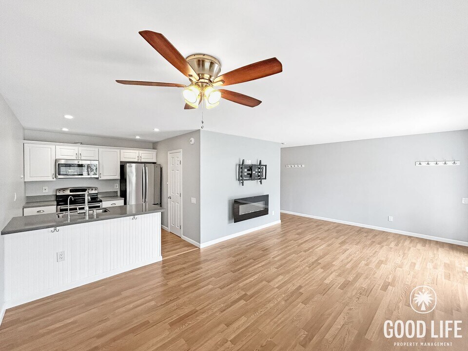 3097 Cowley Way in San Diego, CA - Building Photo