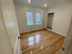 141 Prospect St, Unit 2 in Cambridge, MA - Foto de edificio - Building Photo