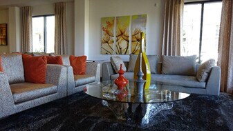 4855 Ariva Way in San Diego, CA - Building Photo