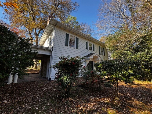 1821 Glenwood Ave in Raleigh, NC - Building Photo - Building Photo