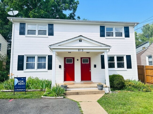 813 Montrose Ave in Charlottesville, VA - Building Photo - Building Photo