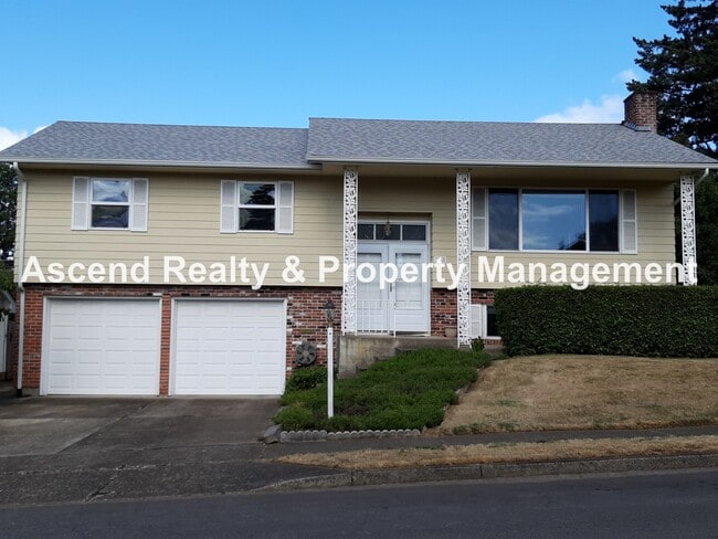 property at 2945 SW 118th Ave