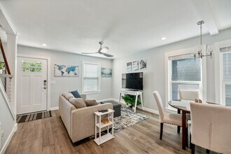 111 Hanover St in Charleston, SC - Building Photo - Building Photo