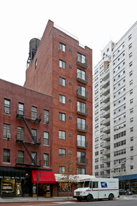 Beta House in New York, NY - Foto de edificio - Building Photo