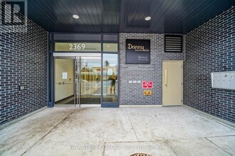 2369-2369 Danforth Ave in Toronto, ON - Building Photo - Building Photo
