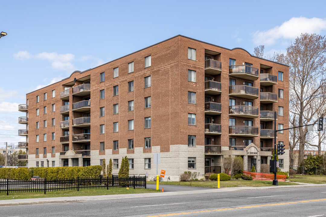 4445 Henri-Bourassa Boul O in St. Laurent, QC - Building Photo