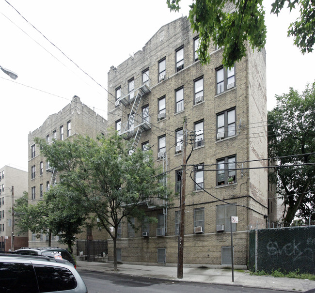 2820 Decatur Ave in Bronx, NY - Building Photo - Building Photo