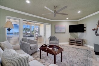 654 Windrush Bay Dr, Unit 654 in Tarpon Springs, FL - Building Photo - Building Photo