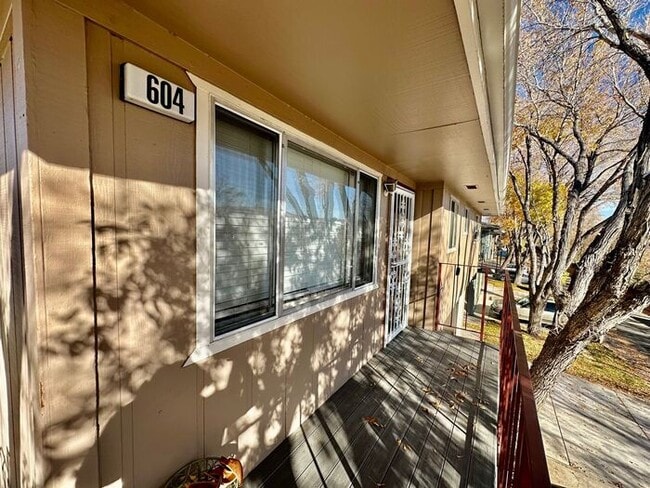 property at 604 Oakwood Dr