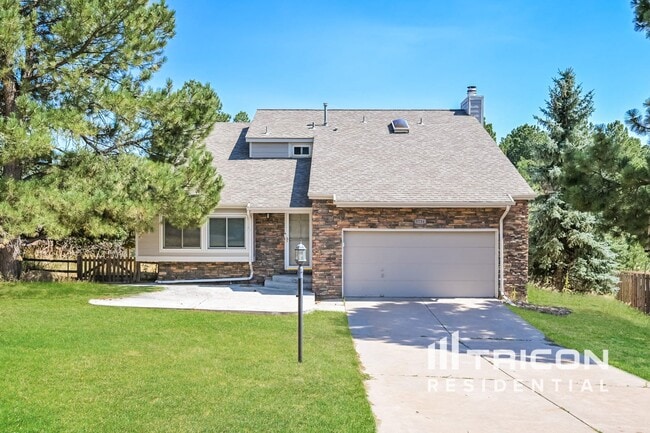property at 9734 E Villasur Ct