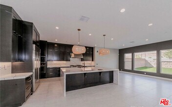 20537 Overlook Ct in Los Angeles, CA - Building Photo - Building Photo
