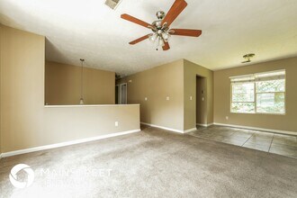 5581 Downs Way in Lithonia, GA - Building Photo - Building Photo