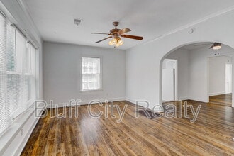 3573 Spottswood Ave in Memphis, TN - Building Photo - Building Photo