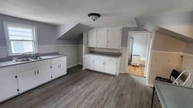 27 Cushing St, Unit Upper in Fredonia, NY - Building Photo - Building Photo