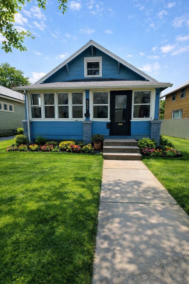 property at 827 Single Ave