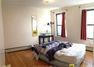 38 Bradford St, Unit 2 in Boston, MA - Foto de edificio - Building Photo