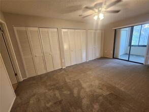 173 Pinehurst Dr, Unit 1 in Bradenton, FL - Building Photo - Building Photo