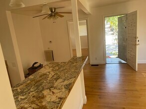 1811 Verdugo Knolls Dr in Glendale, CA - Foto de edificio - Building Photo