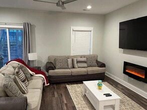 56 Zentry Pl in Lynchburg, VA - Building Photo - Building Photo
