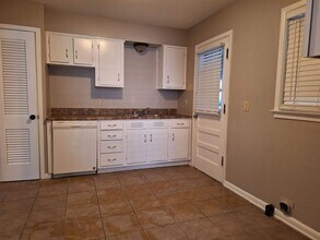 1271 Dogwood Dr in Memphis, TN - Building Photo - Building Photo