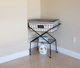 1522 Lomita Blvd. in Harbor City, CA - Foto de edificio - Building Photo