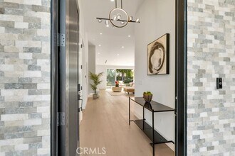 4801 Abbeyville Ave in Los Angeles, CA - Building Photo - Building Photo