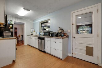 1902 Sunset Ln in Tallahassee, FL - Building Photo - Building Photo