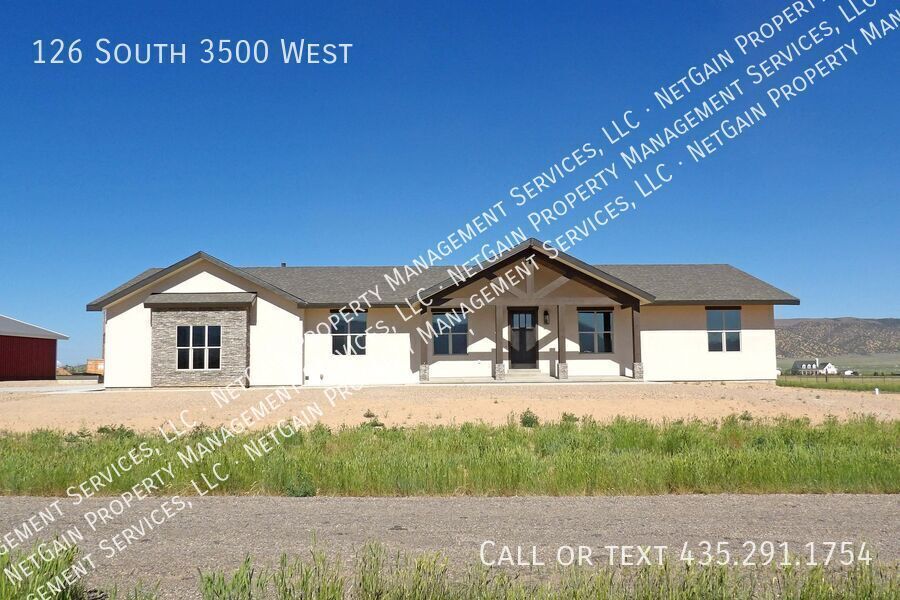 126 S 3500 W in Parowan, UT - Building Photo