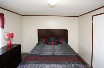 Mooresville MHC in Mooresville, IN - Foto de edificio - Interior Photo