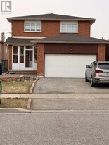 43 Bordeaux Circuit in Toronto, ON - Building Photo