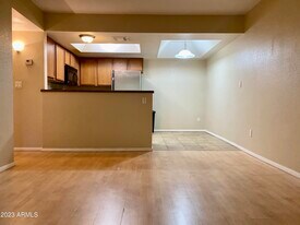 1720 E Thunderbird Rd in Phoenix, AZ - Building Photo