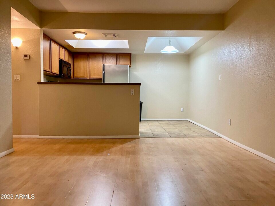 1720 E Thunderbird Rd in Phoenix, AZ - Building Photo