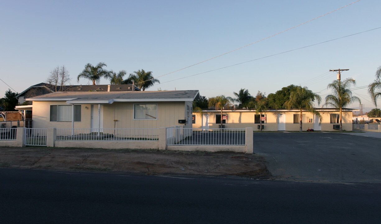 6020 Crest Ave in Riverside, CA - Building Photo