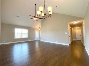 114 Ambridge St in Oak Grove, KY - Building Photo - Building Photo