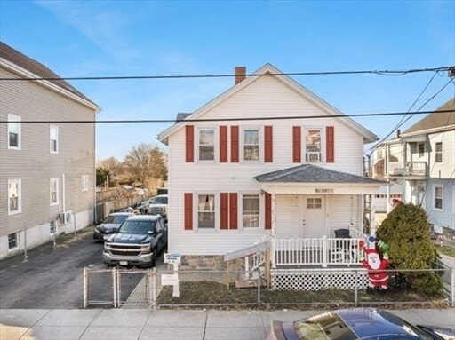 105 Church St in Fall River, MA - Building Photo - Building Photo