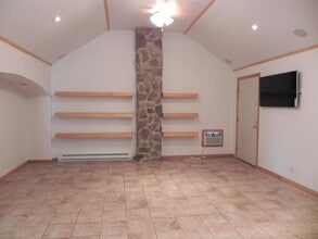 803 E Water St in Prospect, OH - Building Photo - Building Photo