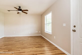618 W Oliver St in Baldwin, FL - Building Photo - Building Photo