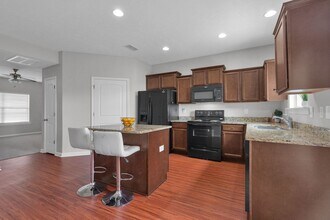 807 Lower Park Pl in Nashville, TN - Building Photo - Building Photo