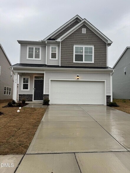 214 S Finley Lndg Pkwy in Smithfield, NC - Foto de edificio