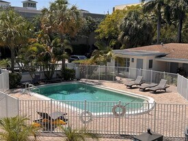 408 NE 7th Ave, Unit 12 in Fort Lauderdale, FL - Building Photo