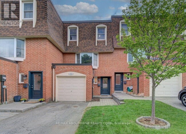property at 30 Heslop Rd