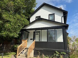 486 Frebis Ave in Columbus, OH - Building Photo